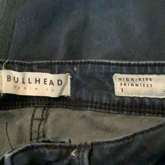 Bullhead Skinniest of Skinny Jeans, size 1, high rise - Picture 6 of 7